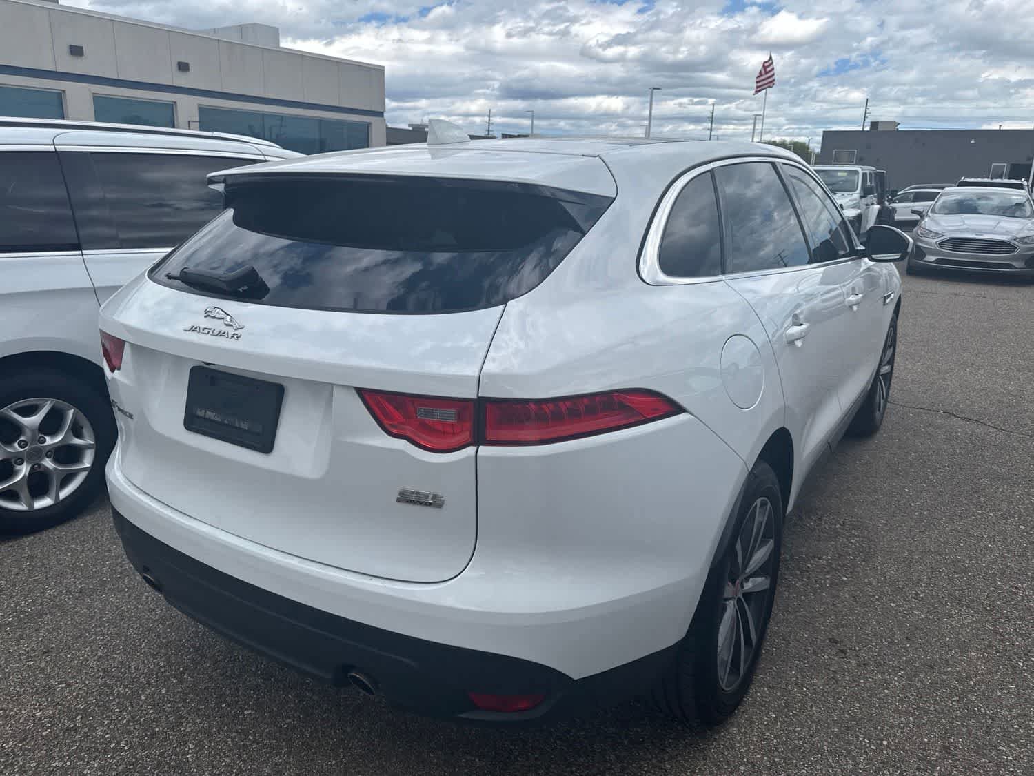 Used 2019 Jaguar F-PACE Prestige AWD/4WD image 25