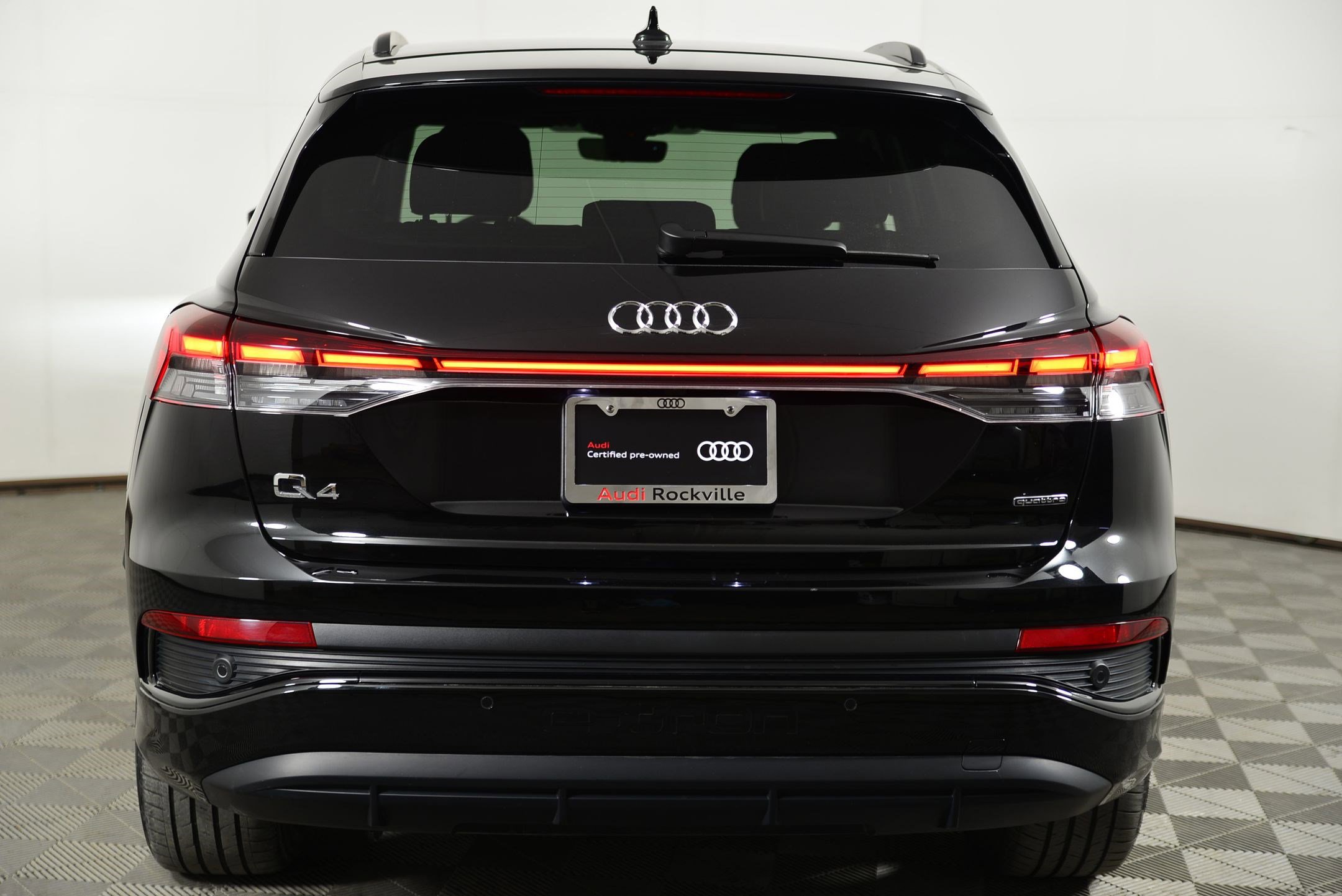 Certified 2024 Audi Q4 e-tron Prestige w/ Black Optic Package image 10