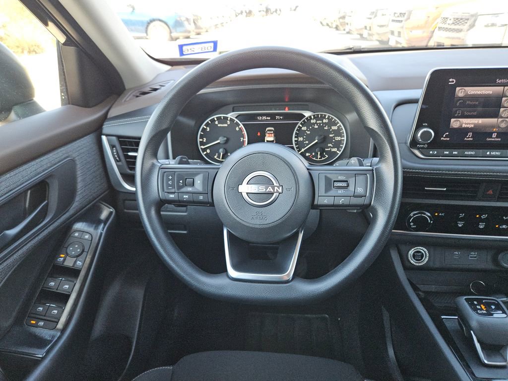 Used 2023 Nissan Rogue S image 24