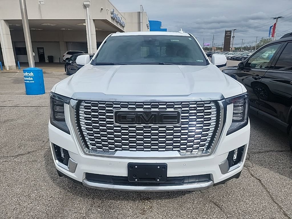 Used 2023 GMC Yukon Denali image 4