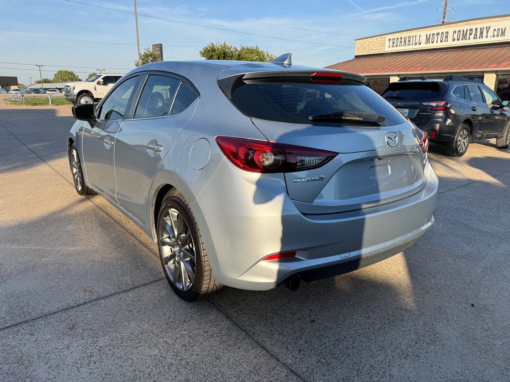 Used 2018 MAZDA MAZDA3 Grand Touring w/ Premium Equipment Package FWD image 5