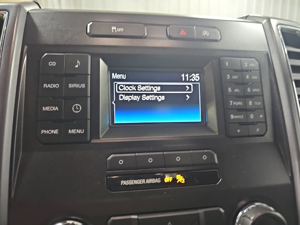 Used 2016 Ford F150 XLT AWD/4WD image 22