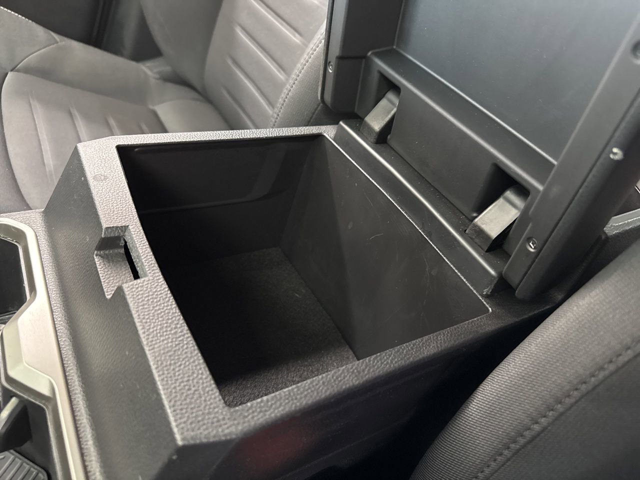 Certified 2024 Toyota Tacoma TRD Off-Road image 29