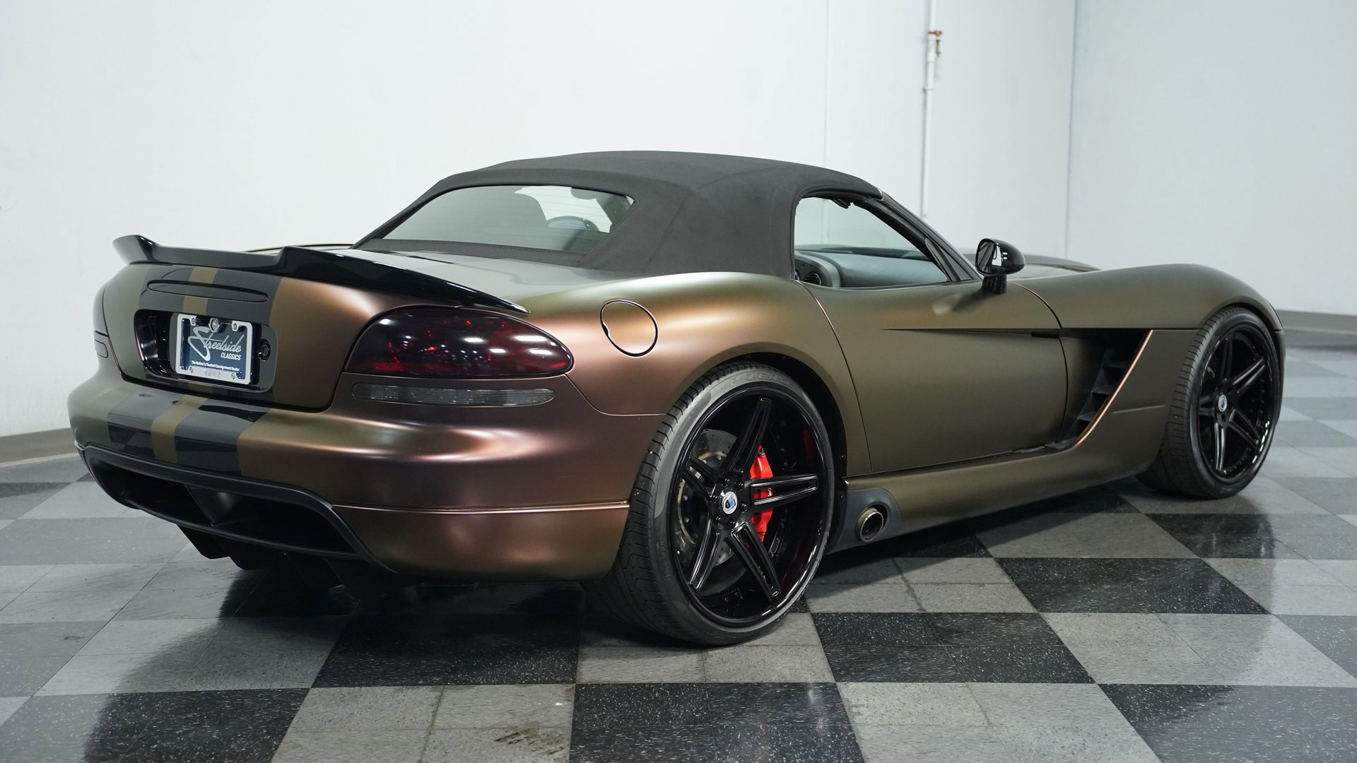Used 2006 Dodge Viper SRT-10 image 11