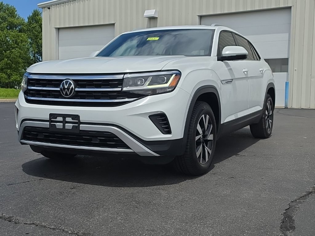 Used 2022 Volkswagen Atlas Cross Sport SE FWD image 3