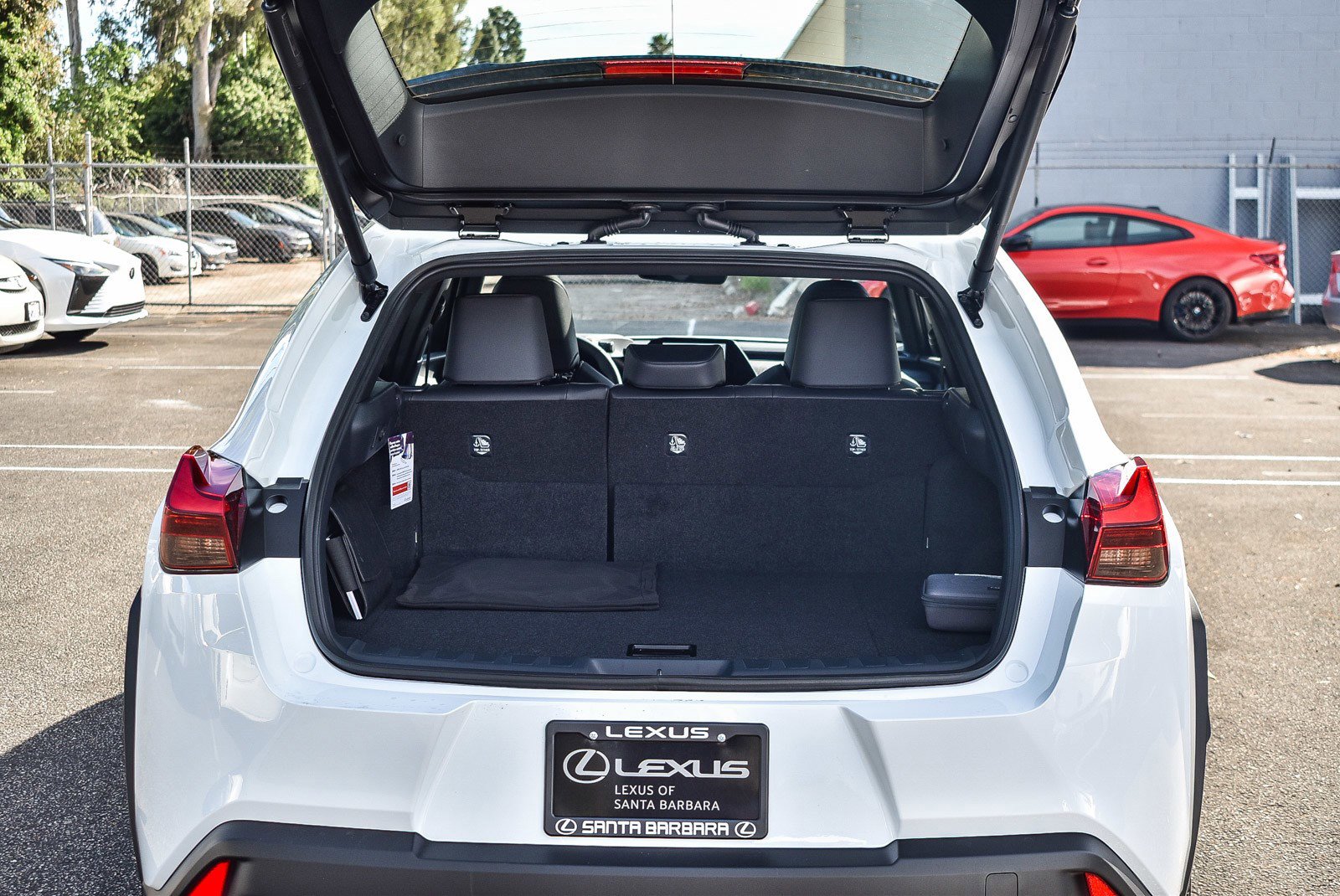 New 2026 Lexus UX 300h FWD image 25