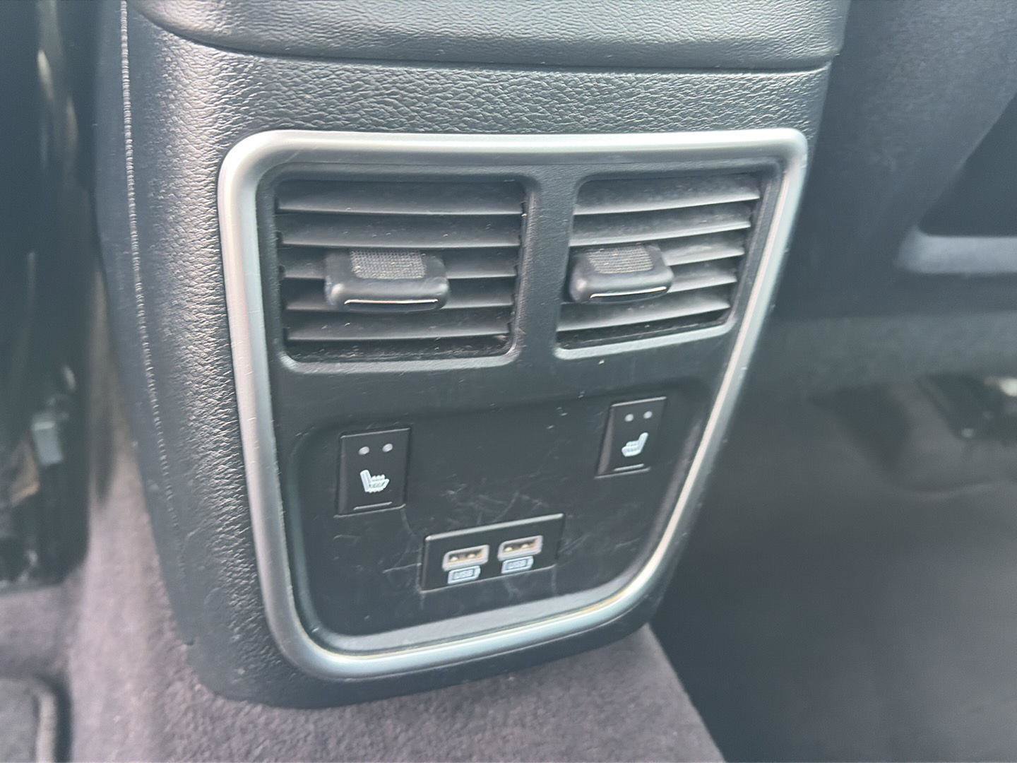 Used 2017 Chrysler 300 C w/ Safetytec Plus Group RWD image 14