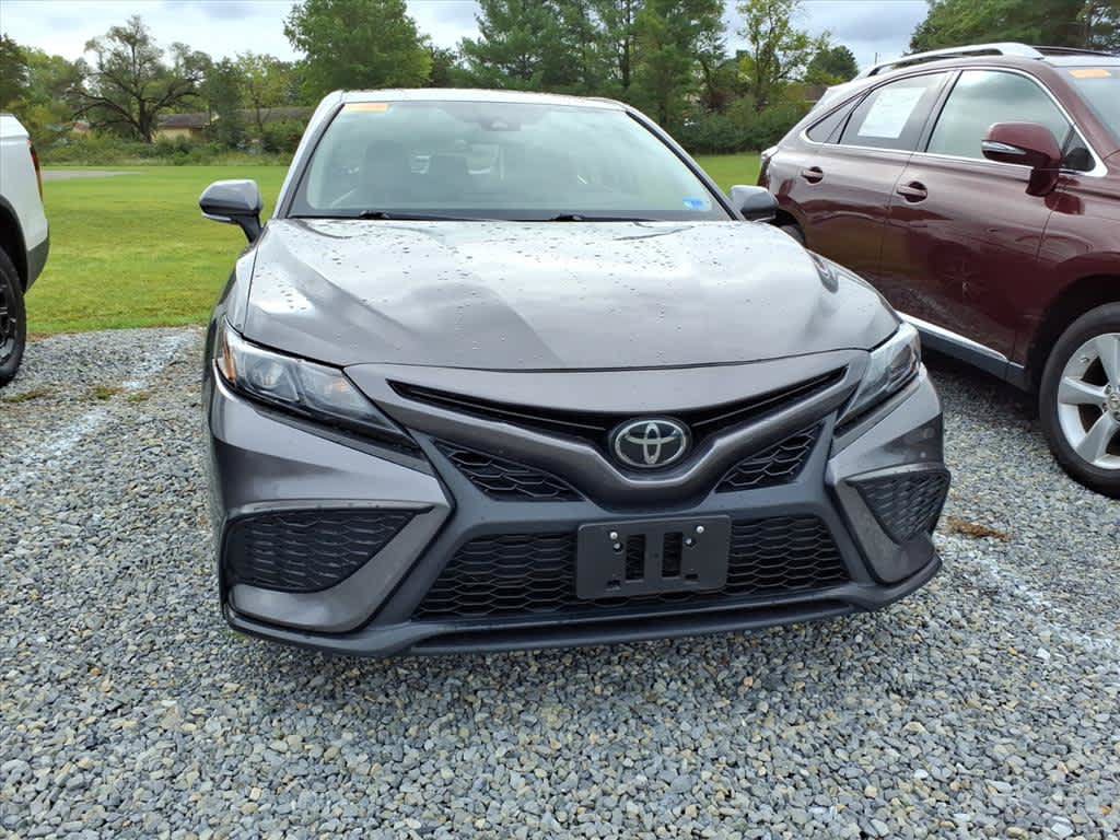 Used 2023 Toyota Camry SE FWD image 7