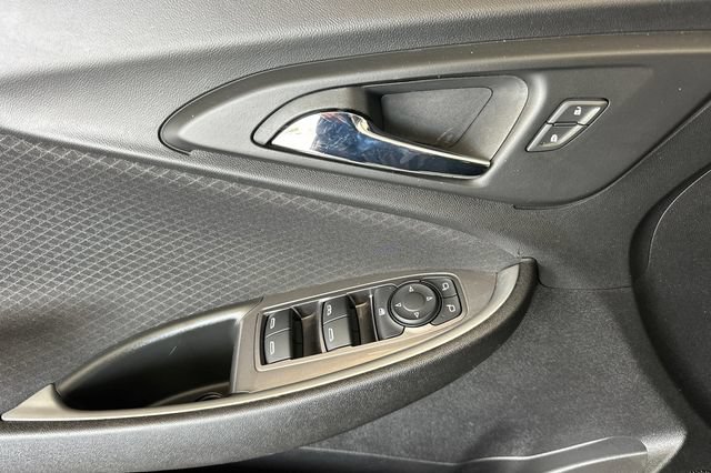 Used 2024 Chevrolet Malibu LT FWD image 12