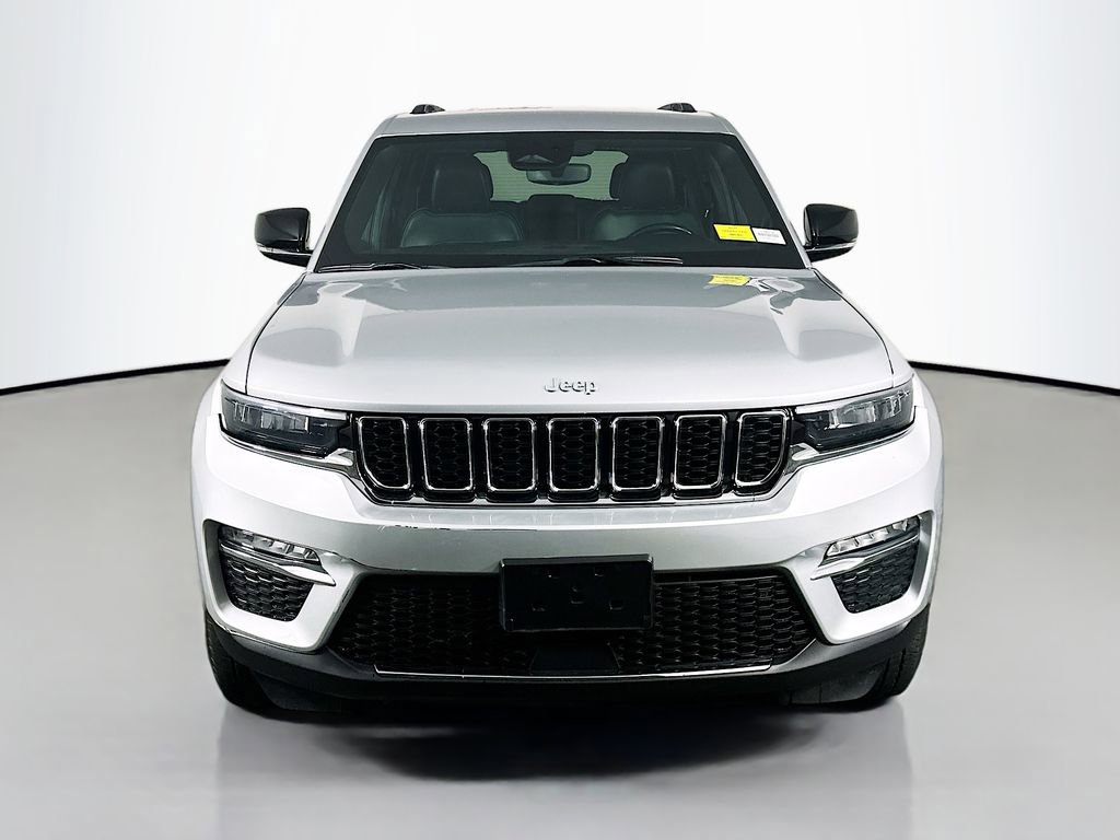 Used 2024 Jeep Grand Cherokee Limited image 2