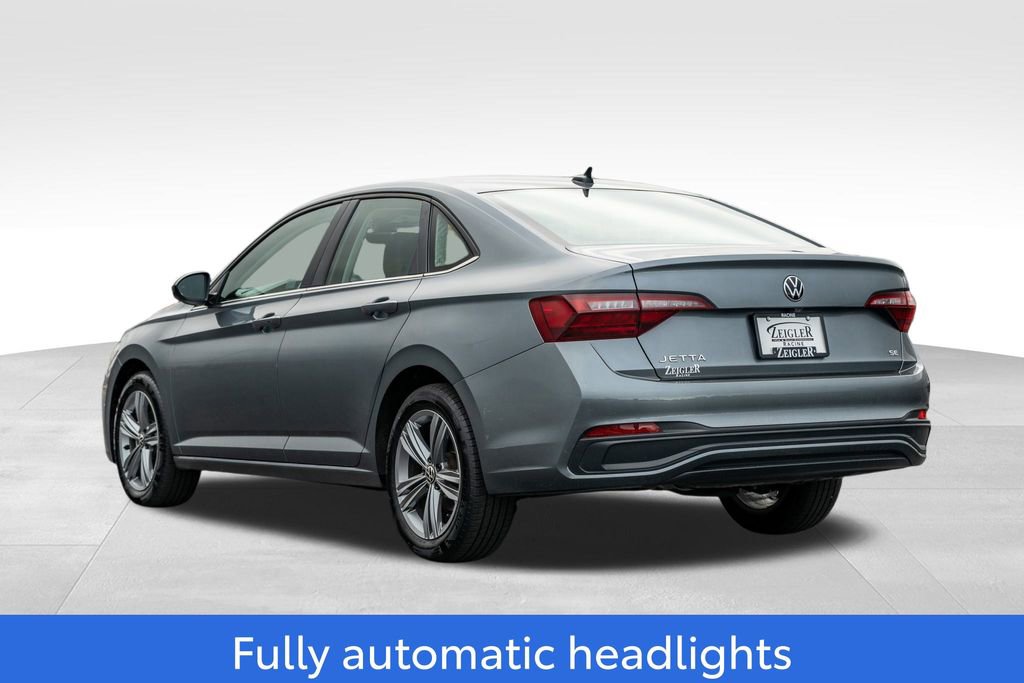 Used 2024 Volkswagen Jetta SE image 5