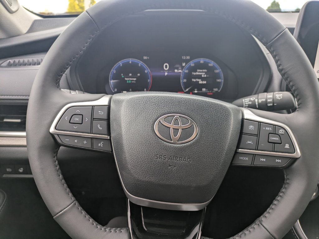 Used 2026 Toyota Grand Highlander AWD image 21
