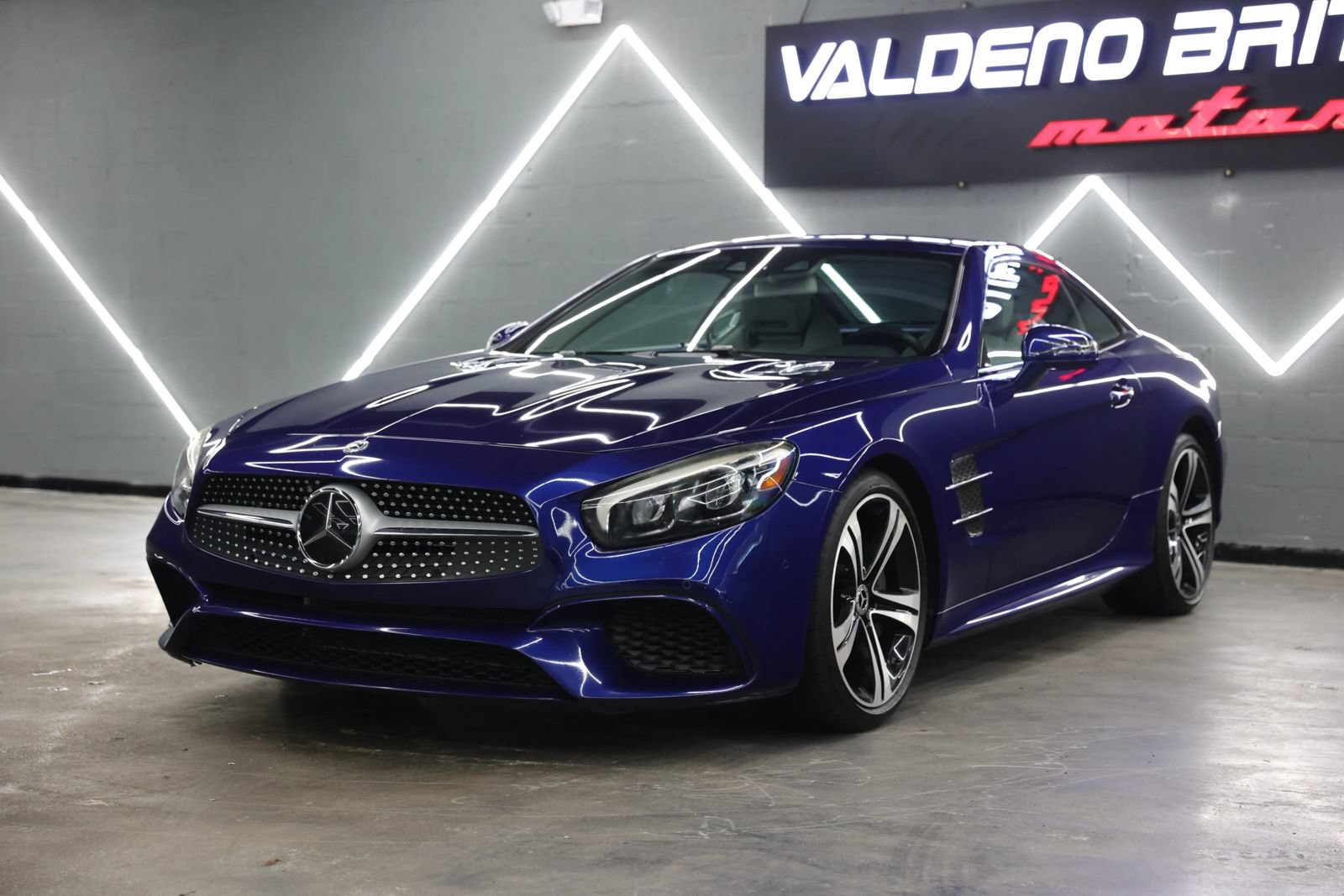 Used 2018 Mercedes-Benz SL 450 image 9