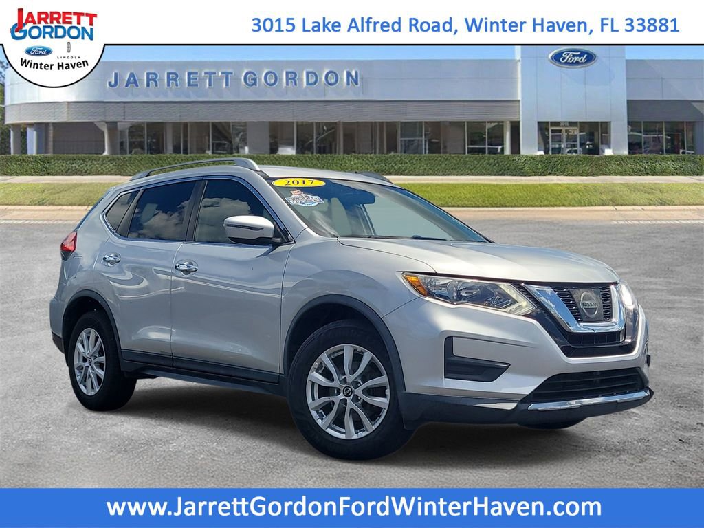 Used 2017 Nissan Rogue SV