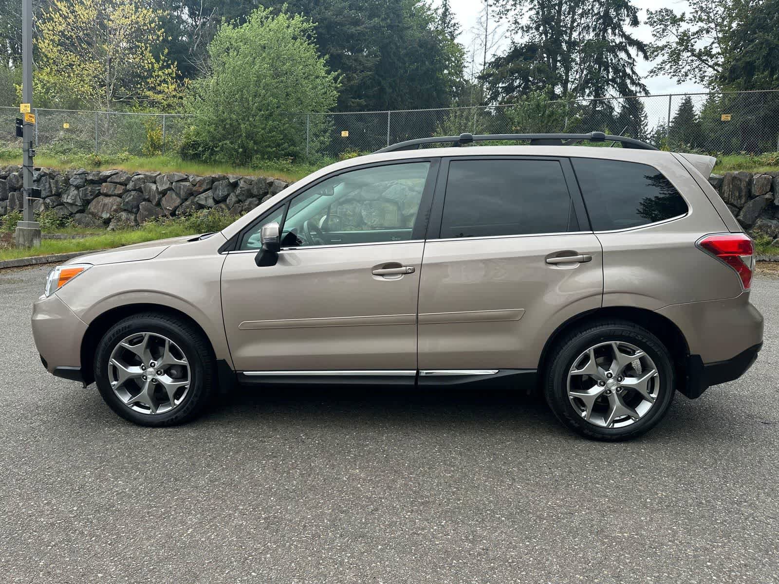 Used 2015 Subaru Forester 2.5i Touring w/ Rugged Package #2 AWD/4WD image 2