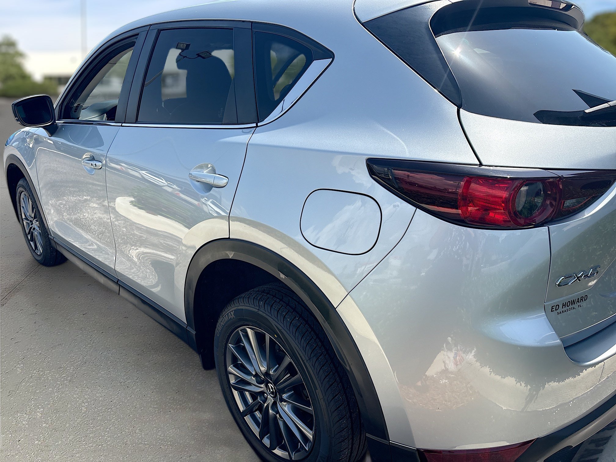 Used 2019 MAZDA CX-5 Touring FWD image 3
