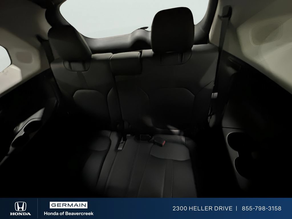 Certified 2025 Honda Pilot Touring image 24
