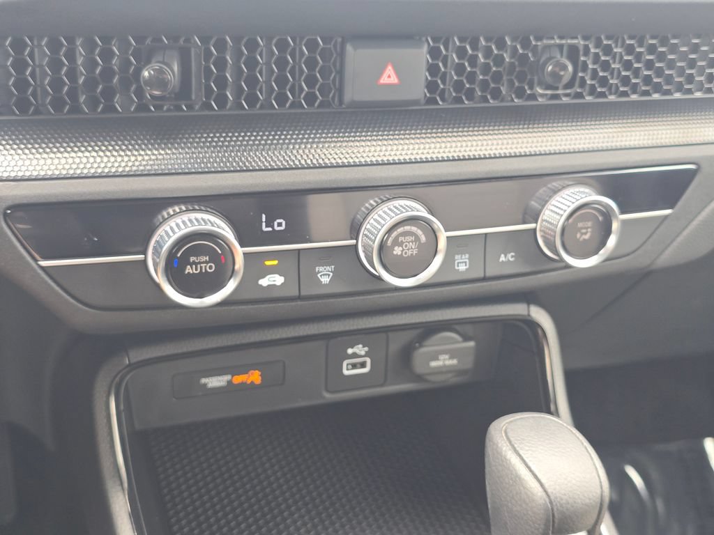 Used 2025 Honda CR-V LX image 29