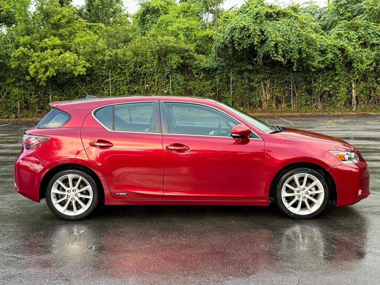 Used 2011 Lexus CT 200h Premium w/ Premium Audio Pkg FWD image 11