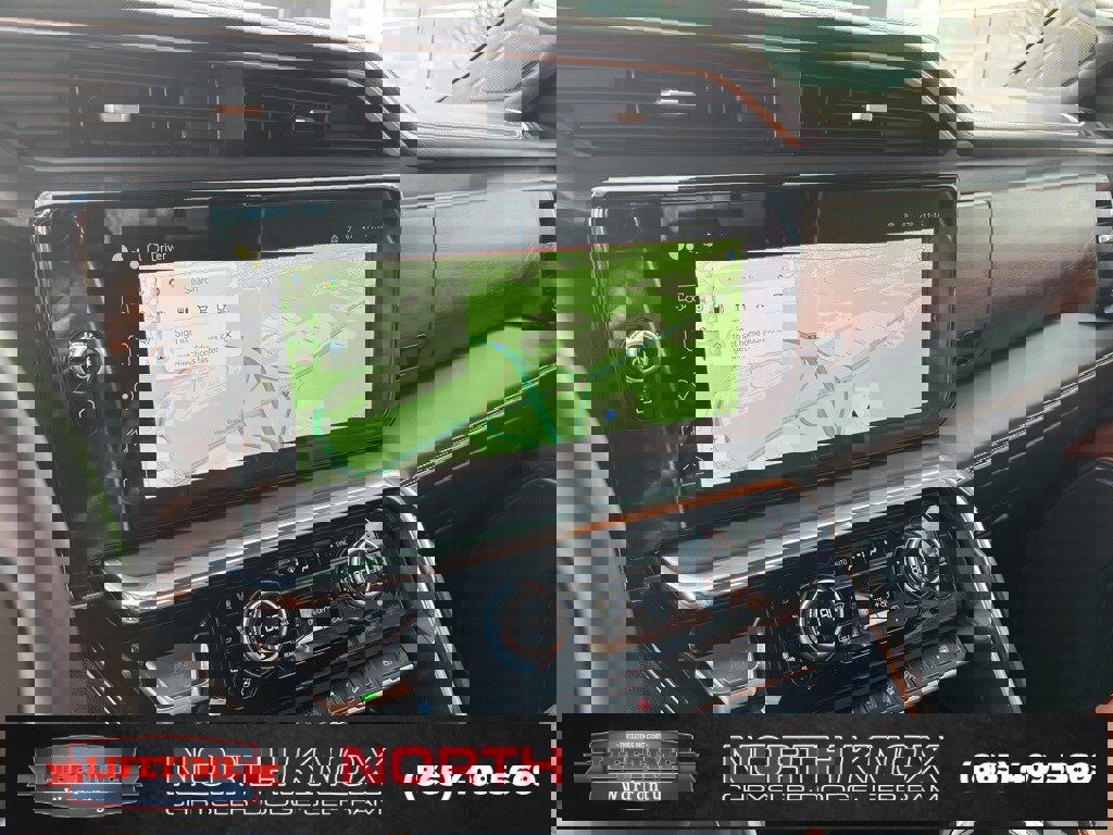 Used 2024 GMC Sierra 1500 Denali Ultimate image 9