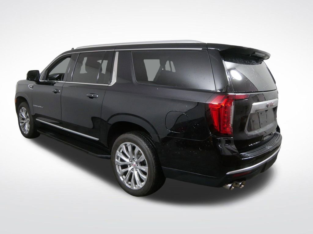 Used 2024 GMC Yukon XL Denali AWD/4WD image 8