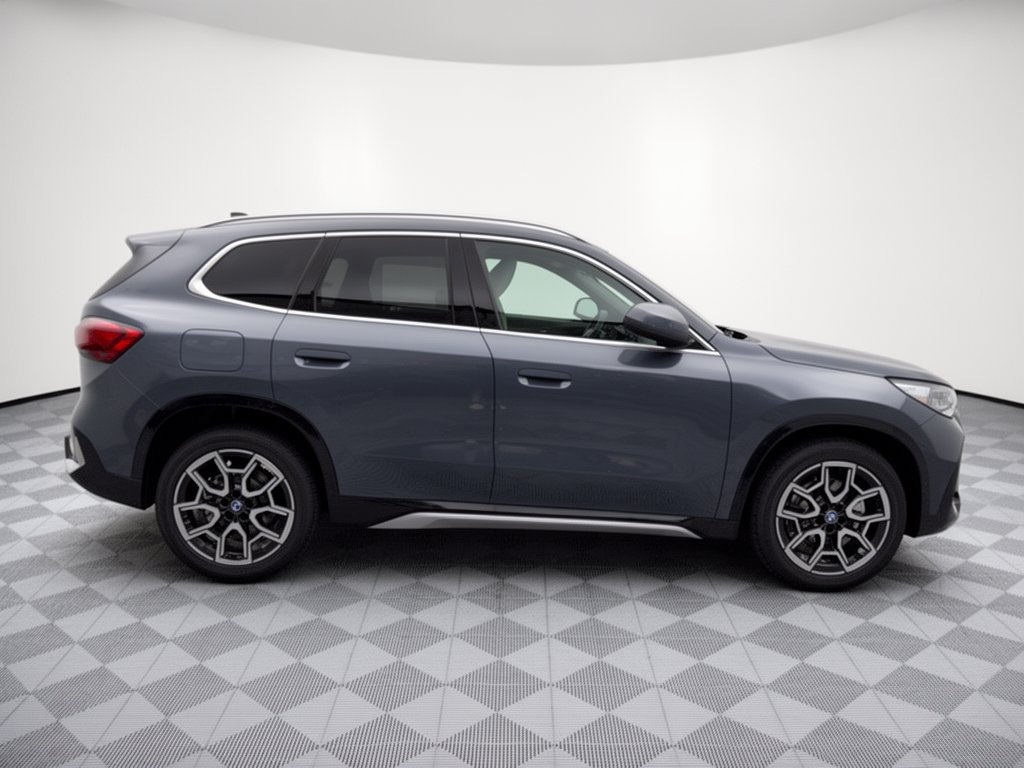 New 2027 BMW X1 xDrive28i AWD/4WD image 8