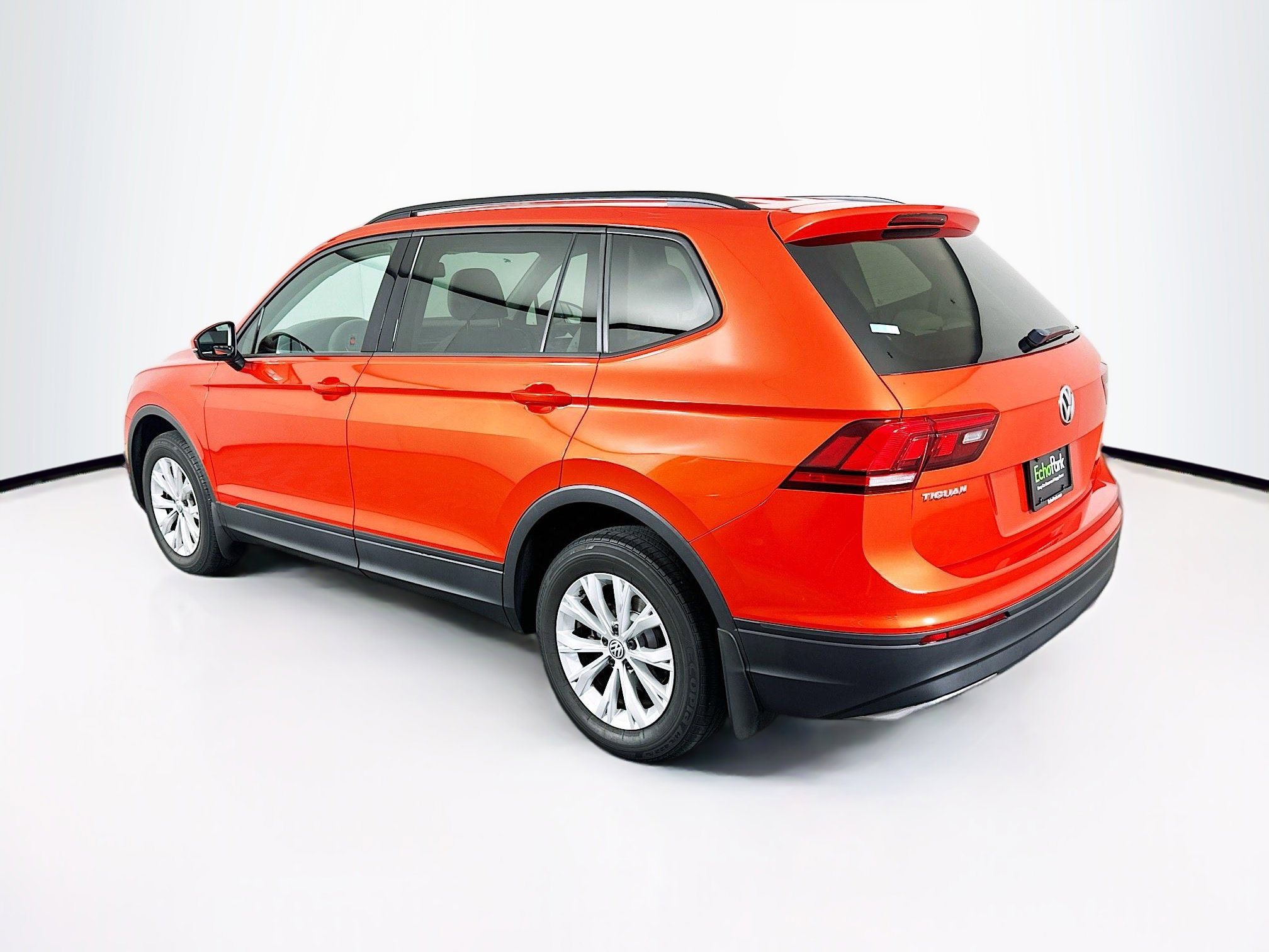 Used 2018 Volkswagen Tiguan S FWD image 5