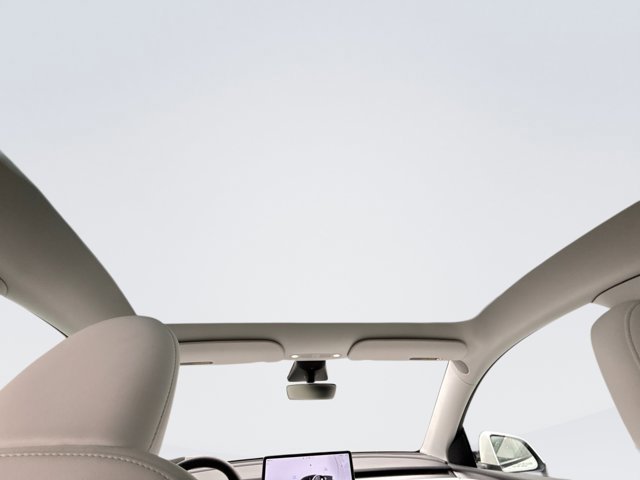 Used 2023 Tesla Model Y Long Range image 18