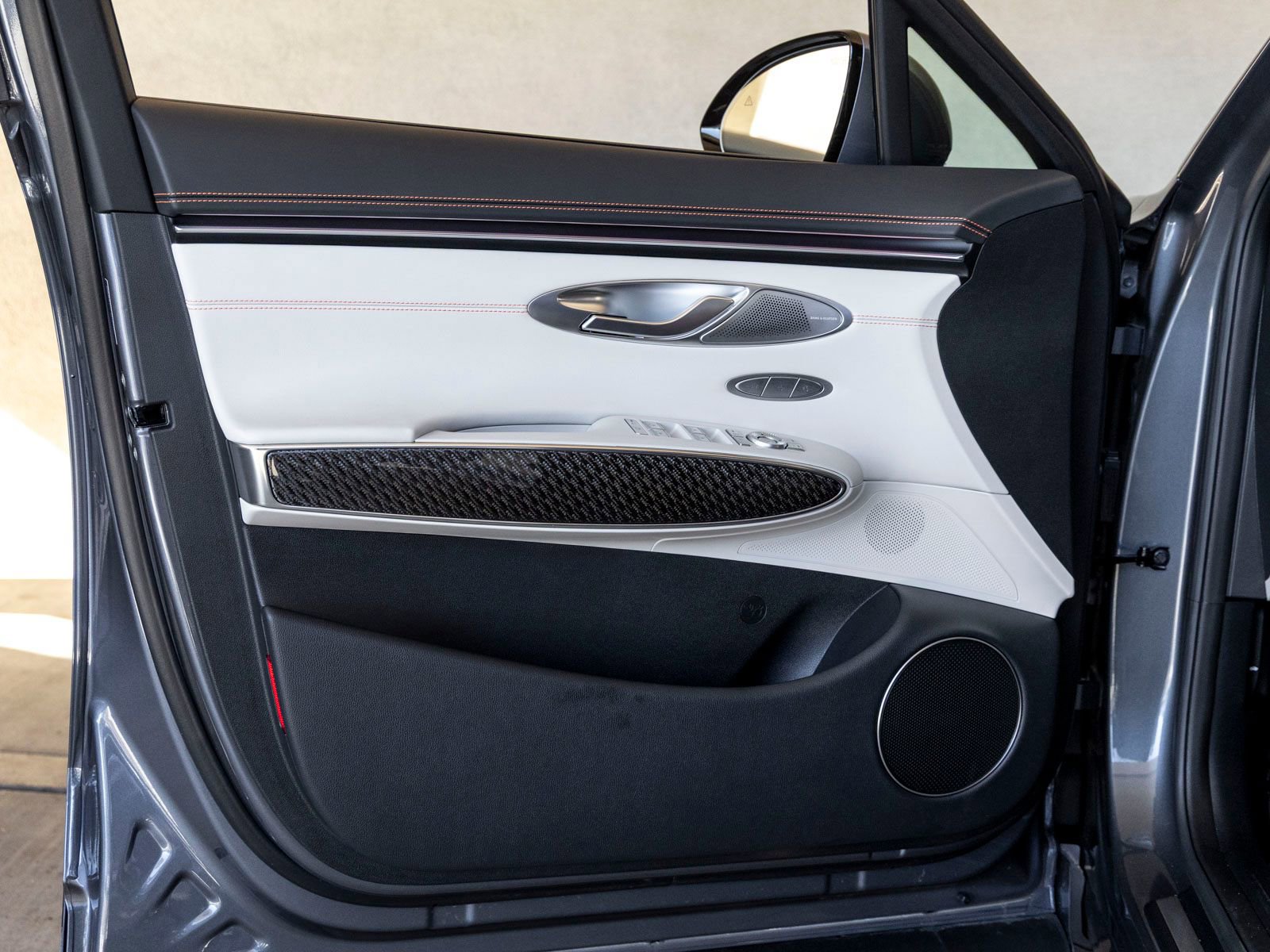 Used 2026 Genesis GV70 3.5T Sport Prestige image 11