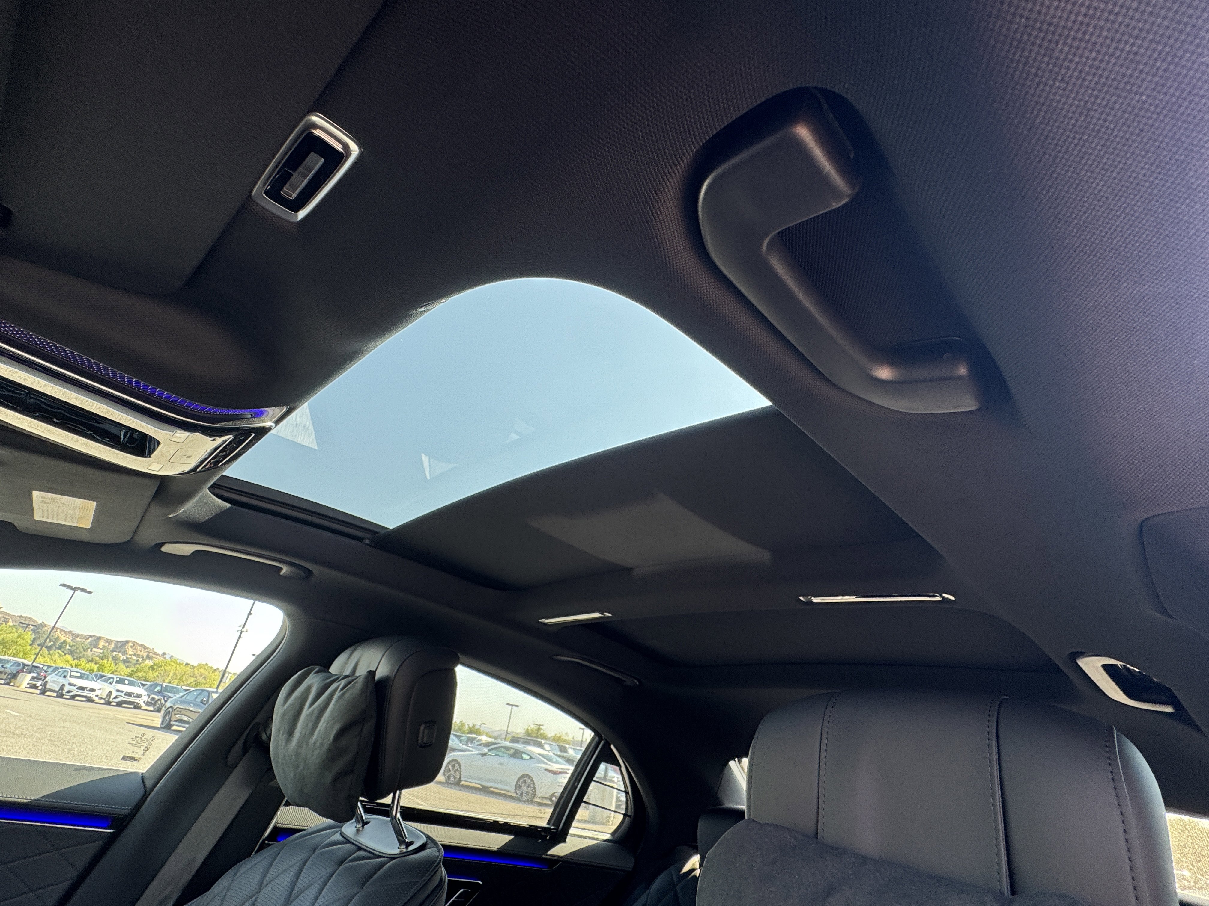 New 2026 Mercedes-Benz S 580e 4MATIC Sedan image 21