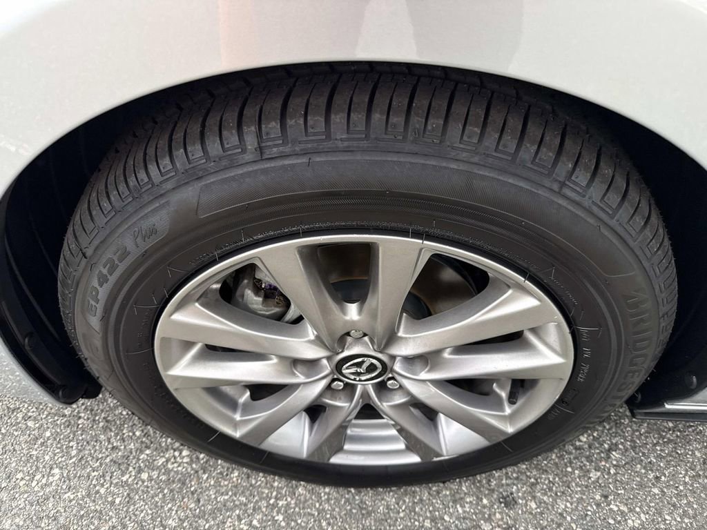 Used 2021 MAZDA MAZDA3 Sedan image 12