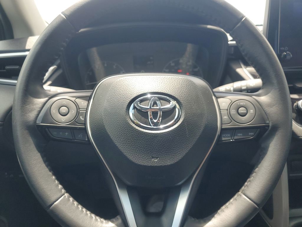 Certified 2024 Toyota Corolla Cross LE w/ Moonroof Package FWD image 20
