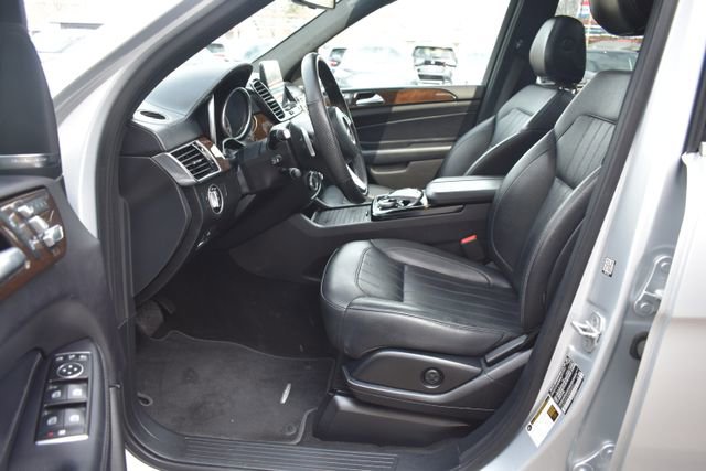 Used 2017 Mercedes-Benz GLS 450 4MATIC w/ Premium Package image 19