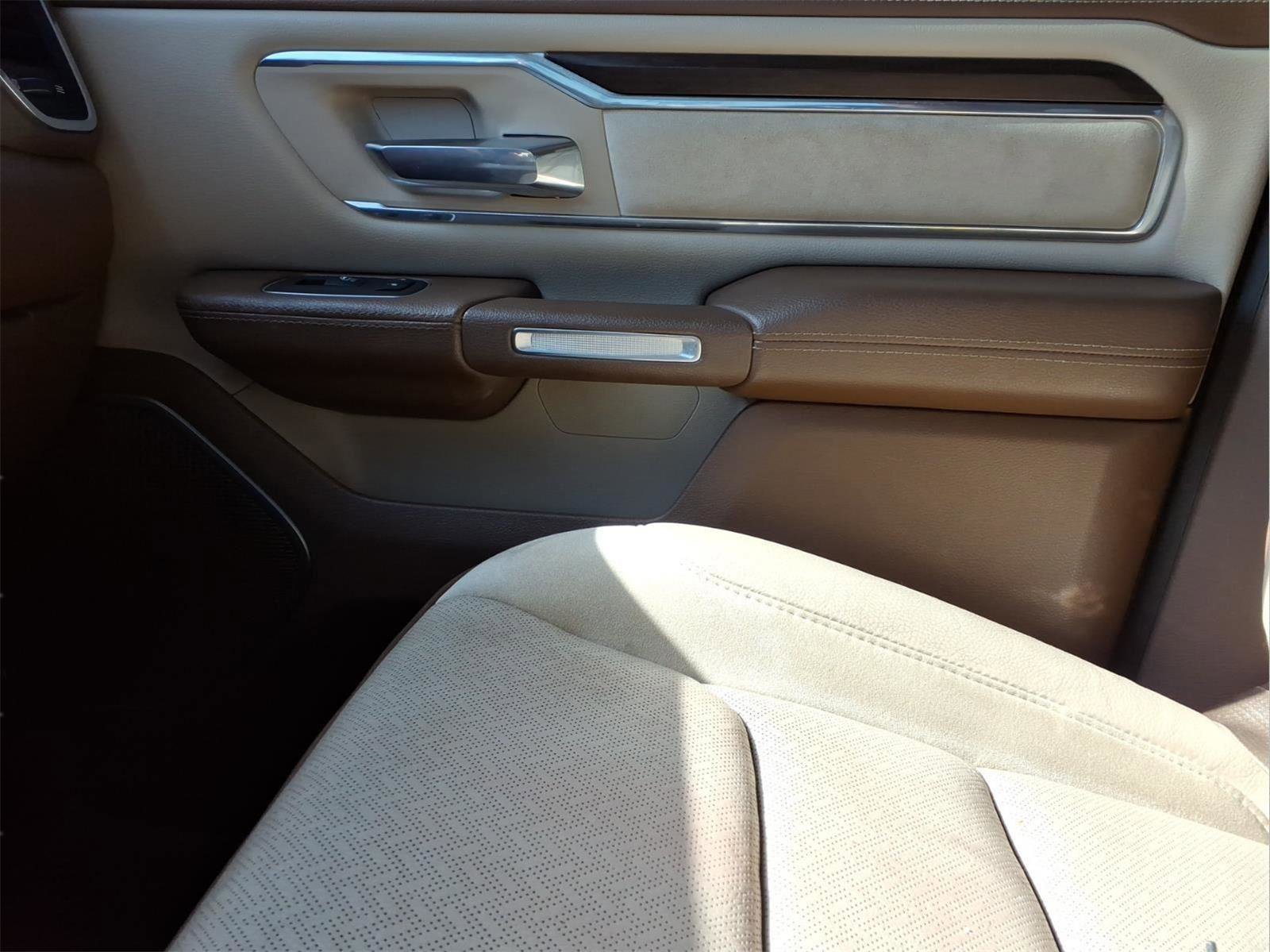Used 2021 RAM 1500 Laramie AWD/4WD image 23