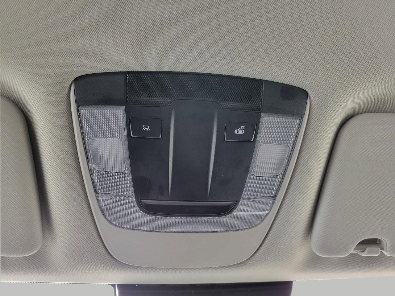 Used 2025 Kia Sportage LX image 18