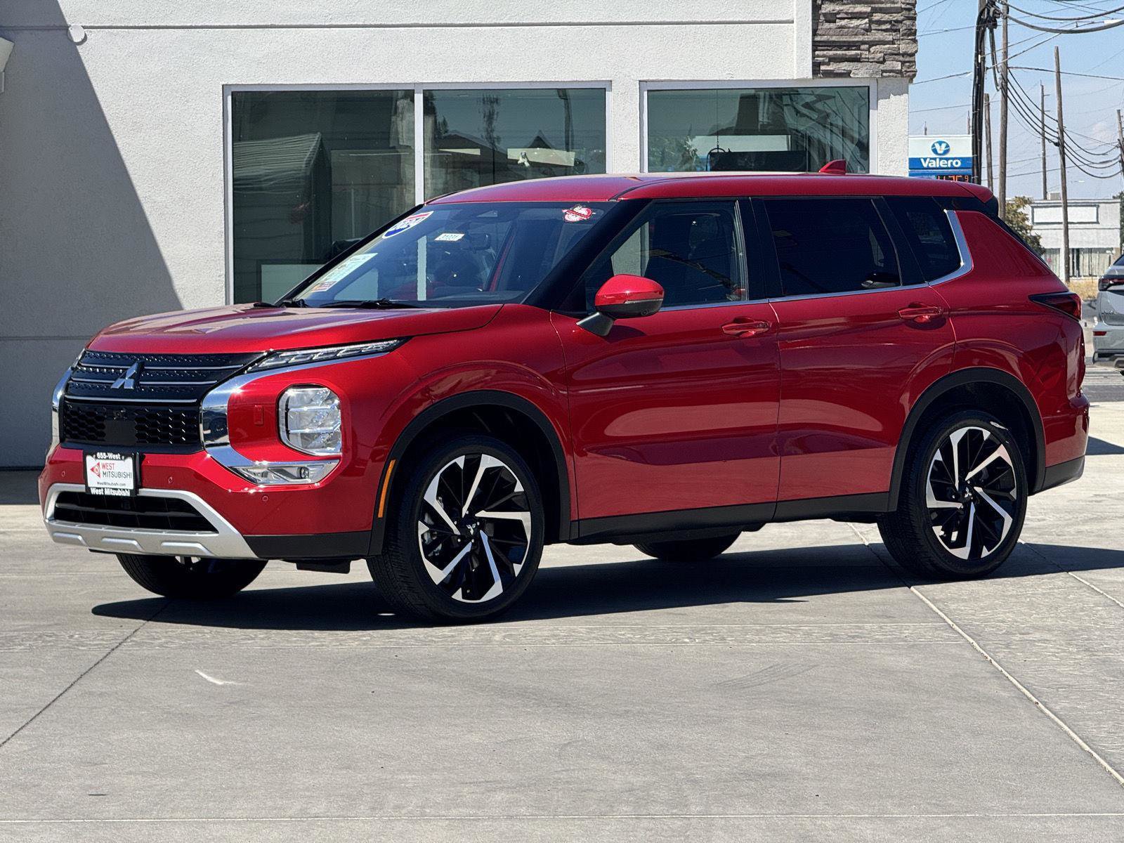 Used 2024 Mitsubishi Outlander SE video 1