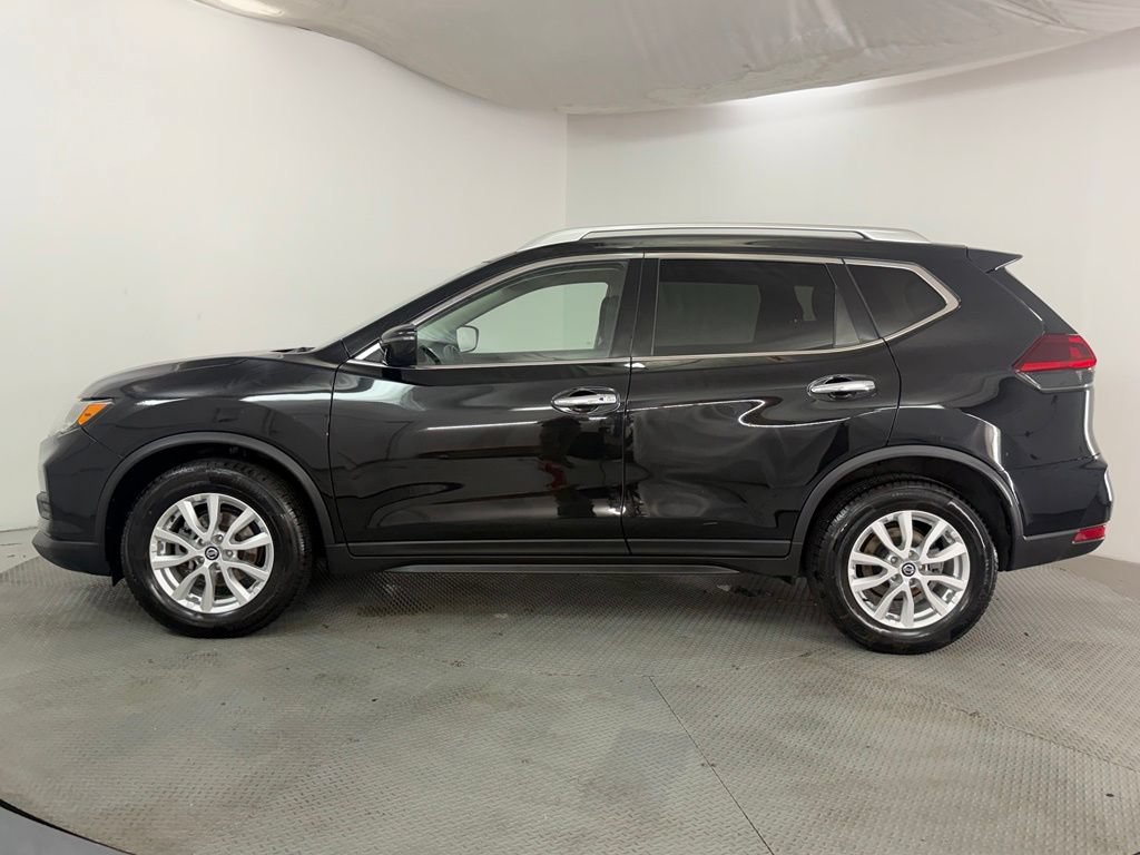 Used 2020 Nissan Rogue SV FWD image 4