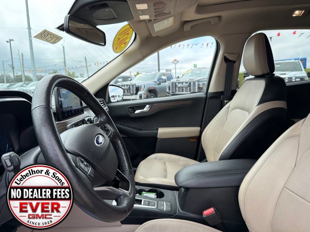 Used 2020 Ford Escape Titanium AWD/4WD image 19