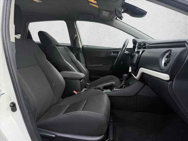 Used 2017 Toyota Corolla iM image 15