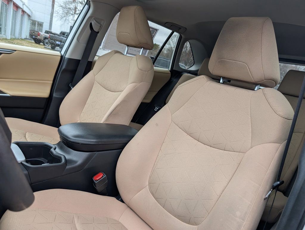 Used 2023 Toyota RAV4 XLE w/ Convenience Package AWD/4WD image 19