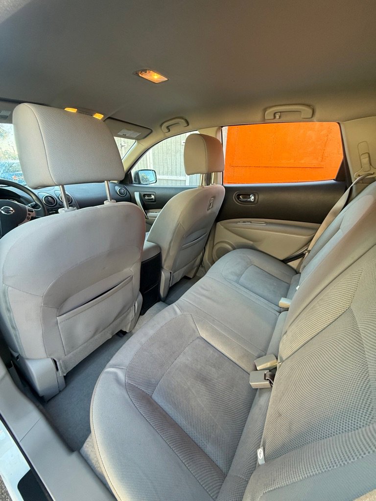 Used 2014 Nissan Rogue S w/ Convenience Package image 8