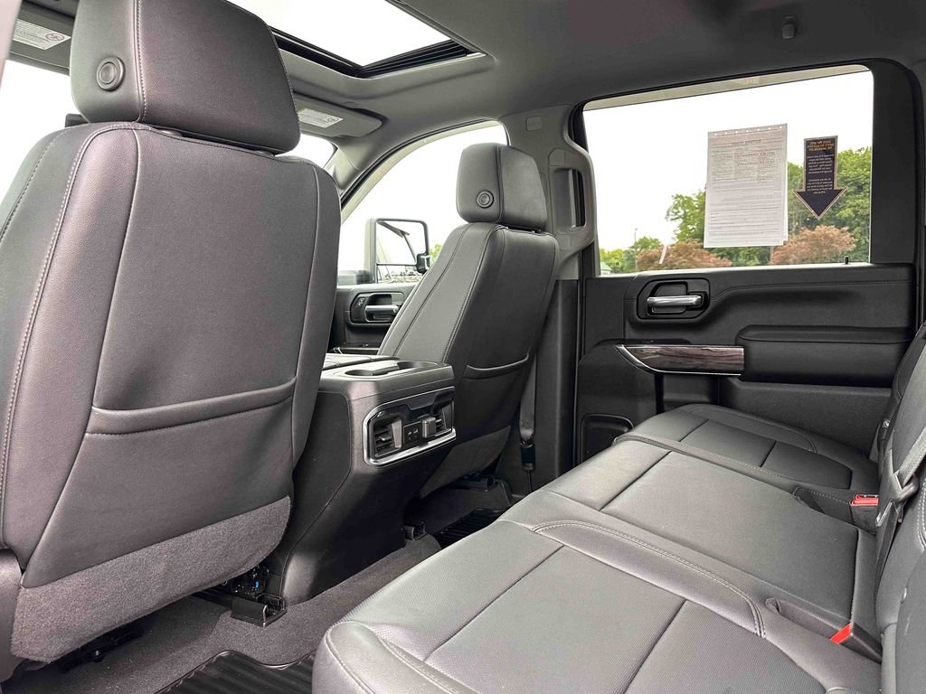 Used 2022 Chevrolet Silverado 2500 LTZ w/ LTZ Plus Package AWD/4WD image 25