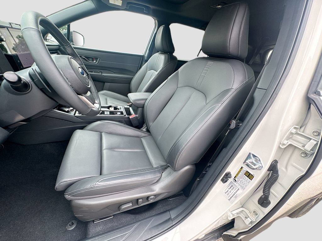 Used 2026 Subaru Outback Touring AWD/4WD image 29