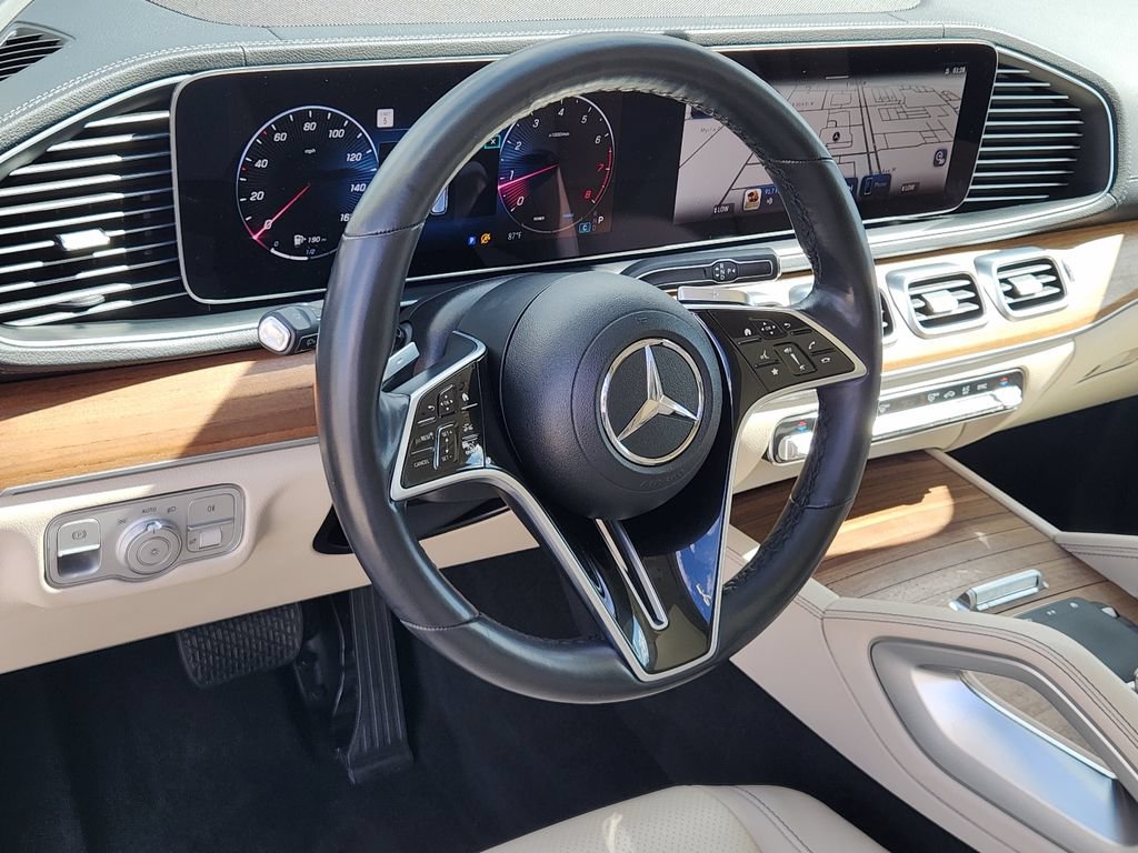 Used 2024 Mercedes-Benz GLS 450 4MATIC image 22