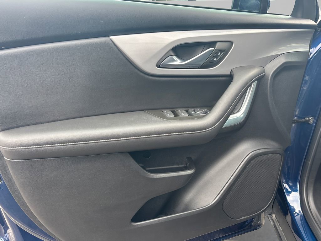 Used 2023 Chevrolet Blazer LT image 22