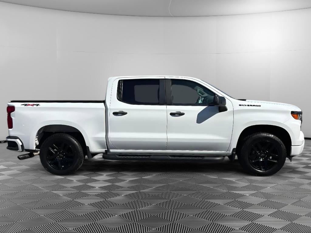 Used 2022 Chevrolet Silverado 1500 Custom w/ Rally Edition AWD/4WD image 6