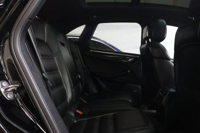 Used 2018 Porsche Macan GTS w/ Premium Package Plus image 15