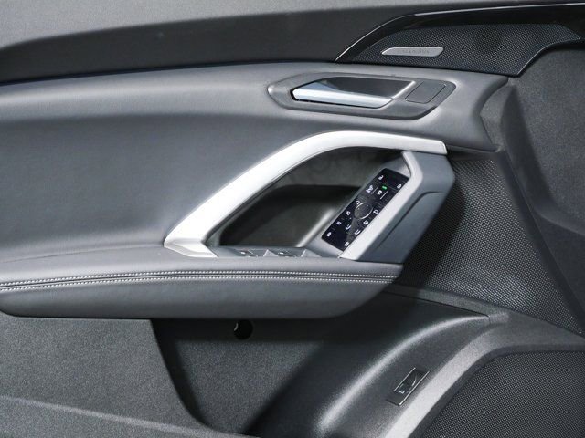 Used 2025 Audi Q5 Premium Plus w/ Premium Plus AWD/4WD image 6