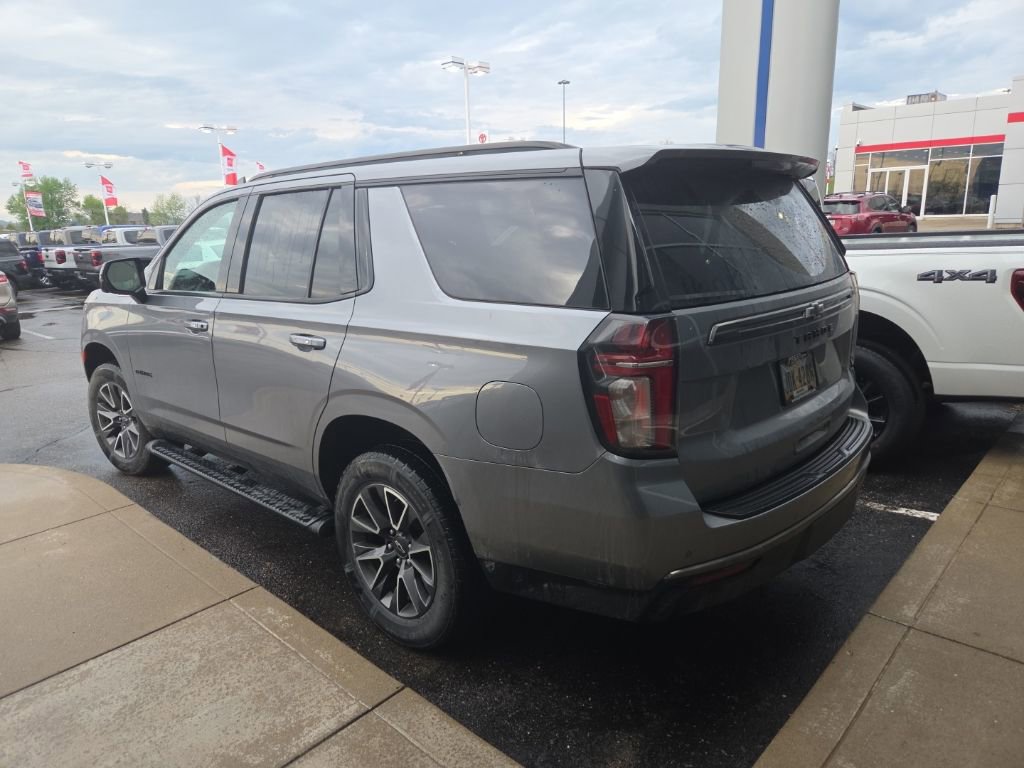Used 2022 Chevrolet Tahoe Z71 w/ Luxury Package image 2