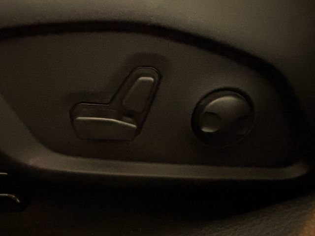 Used 2022 Jeep Compass Limited image 10